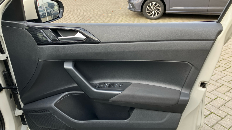 Volkswagen Polo 1.0 Life 5dr Petrol Hatchback